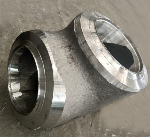 A234 WP22 Alloy Tee - Image 2