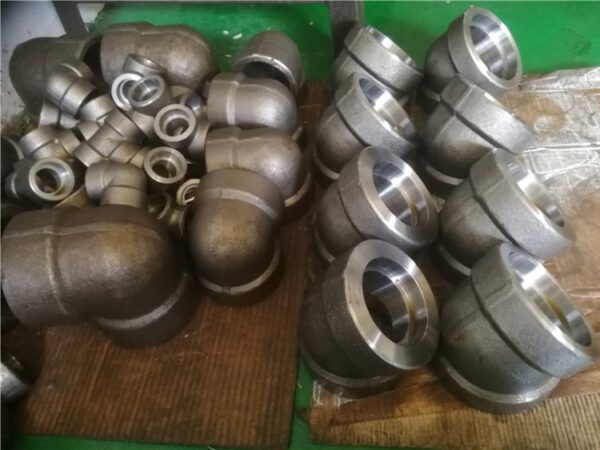 F22 Forged Pipe Fittings