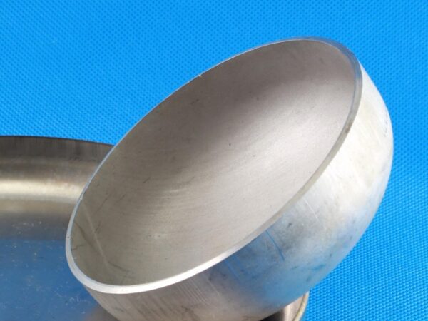Stainless steel alloy pipe cap
