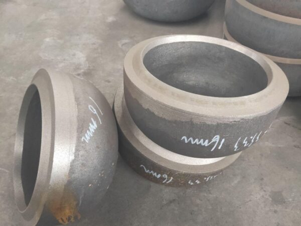 High pressure alloy pipe cap 16Mn